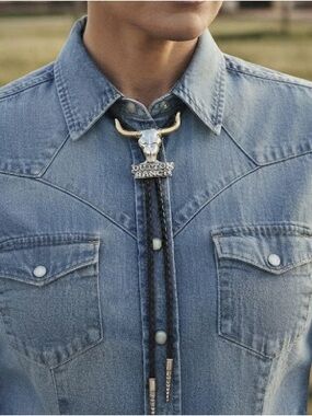 🔥Dutton Ranch Bolo Tie with Longhorn Emblem - Turquoise & Gold
